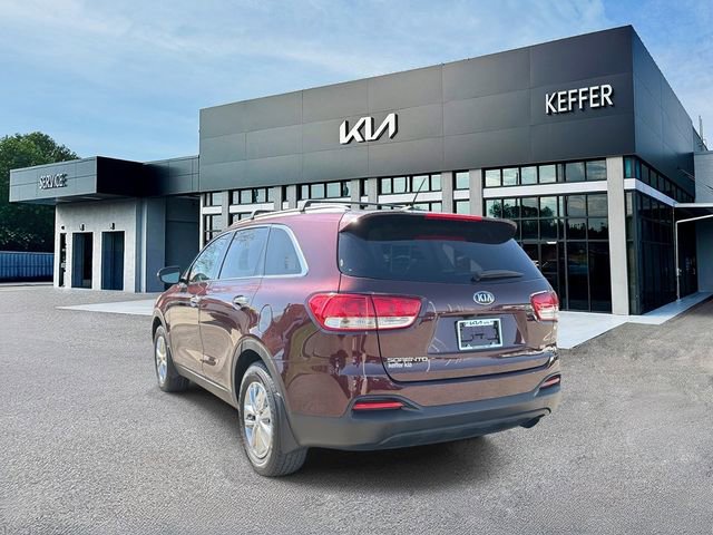 Certified 2017 Kia Sorento LX image 6