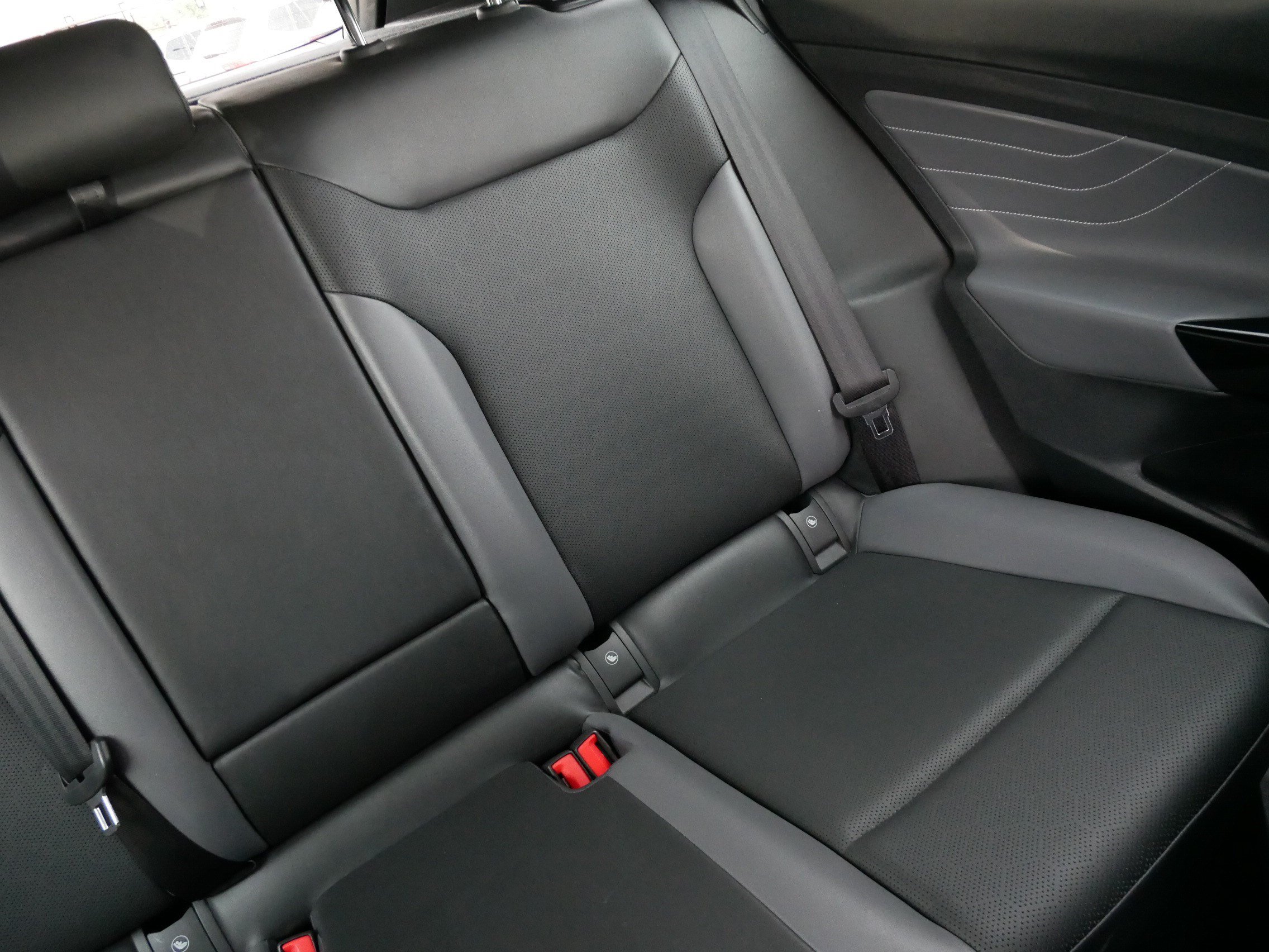 Certified 2023 Volkswagen ID.4 Pro S AWD/4WD image 14