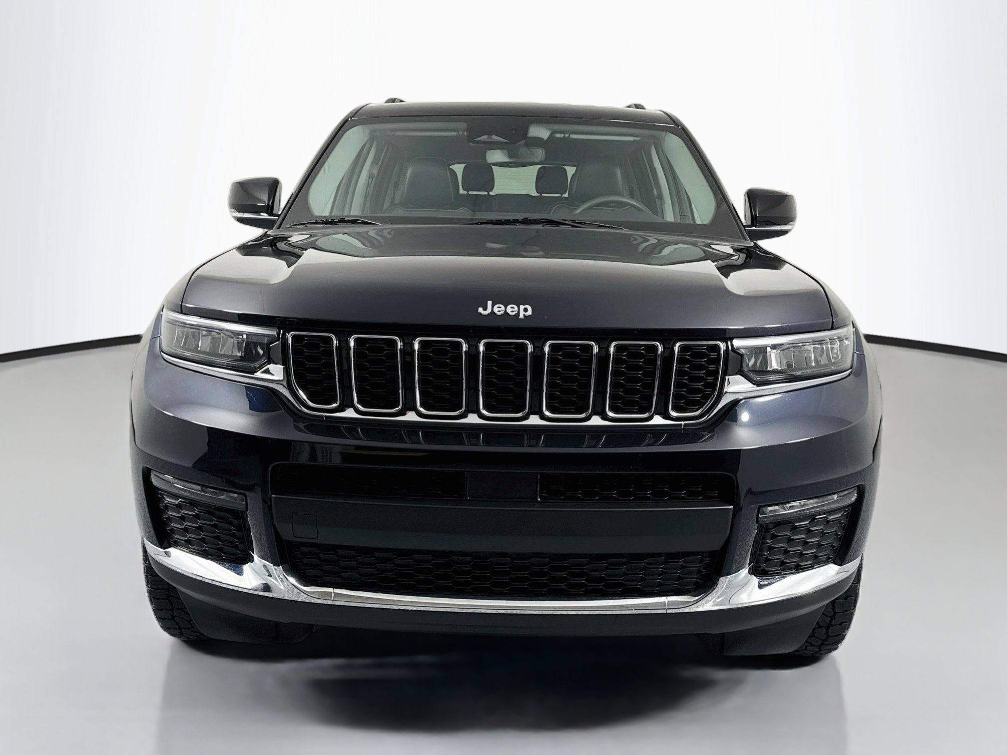 Used 2023 Jeep Grand Cherokee L Limited w/ Trailer Tow Group (B) AWD/4WD image 2