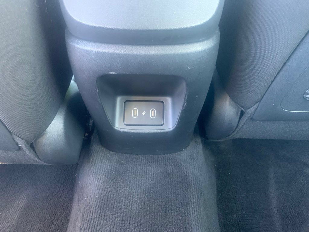 Certified 2025 Hyundai Elantra SEL FWD image 31