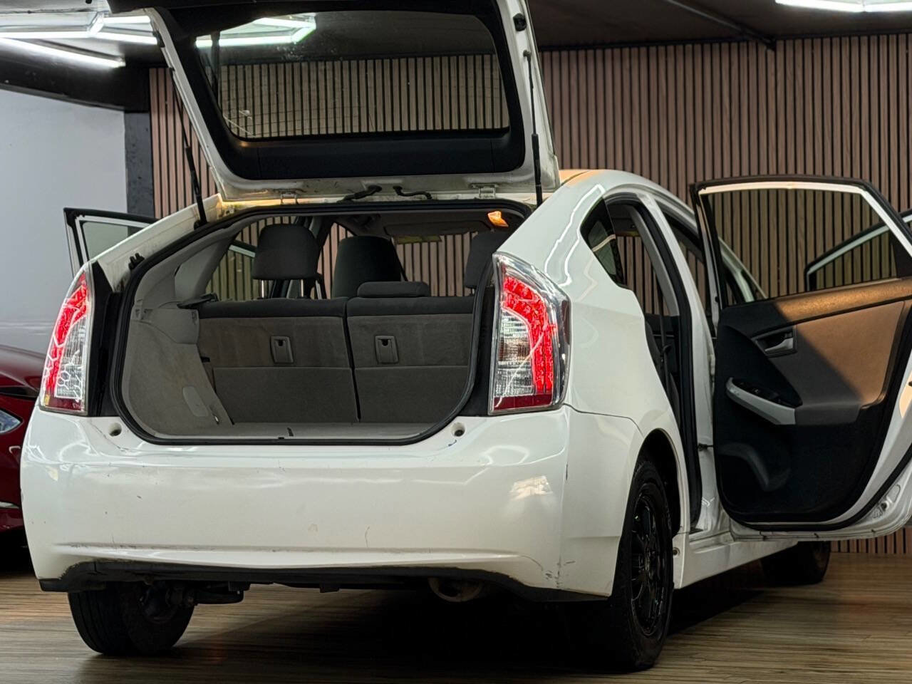 Used 2012 Toyota Prius Two FWD image 7