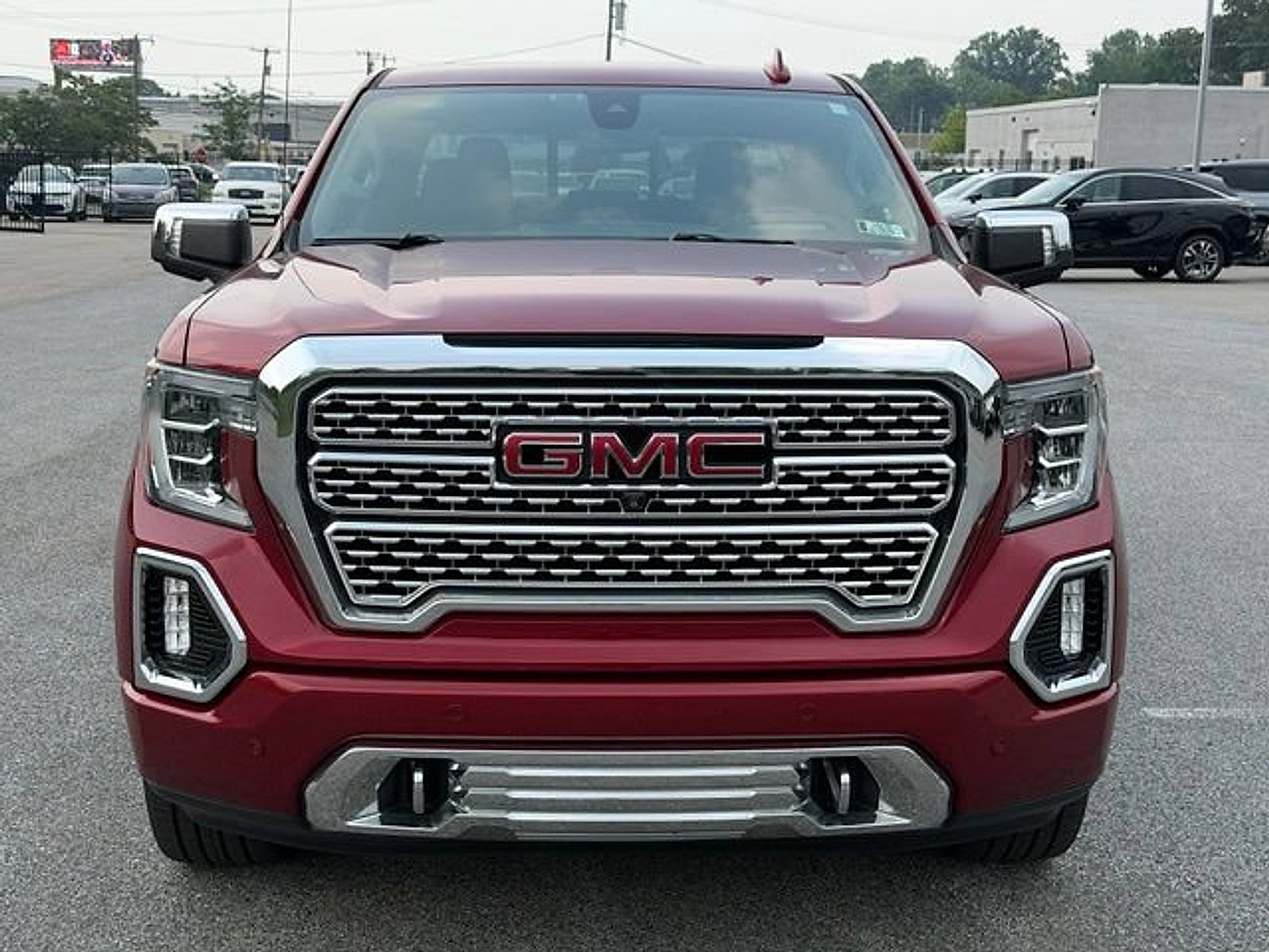 Used 2019 GMC Sierra 1500 Denali w/ Denali Ultimate Package AWD/4WD image 2