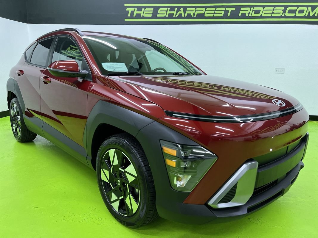 Used 2025 Hyundai Kona SEL FWD image 2