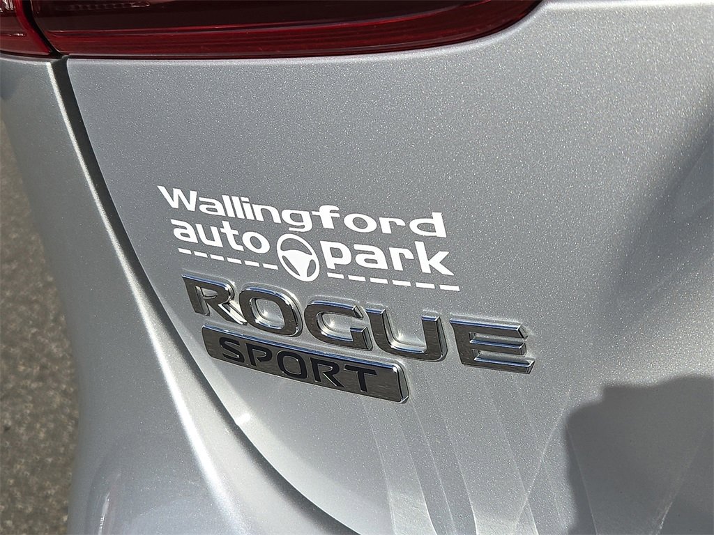 Used 2018 Nissan Rogue Sport SV w/ SV Technology Package image 29