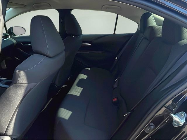 Used 2021 Toyota Corolla LE FWD image 18