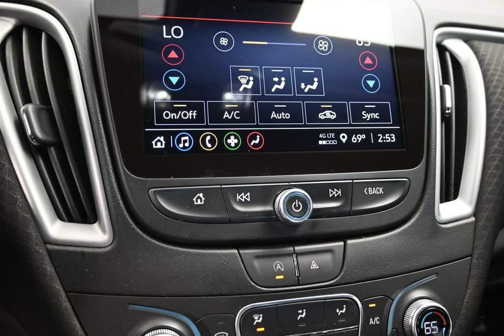 Used 2024 Chevrolet Malibu LT FWD image 32