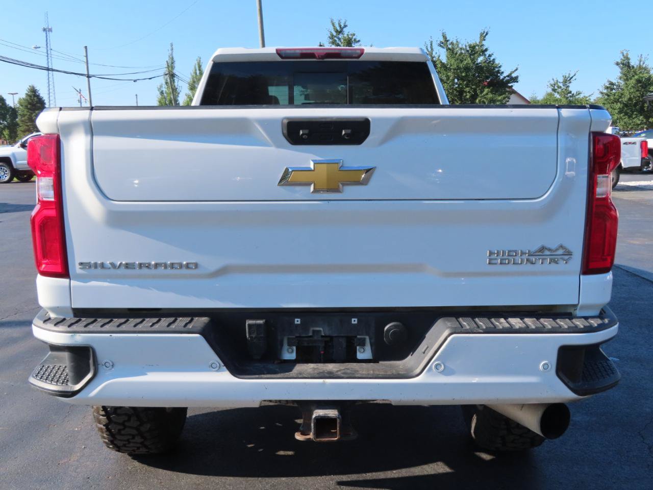 Used 2022 Chevrolet Silverado 3500 High Country w/ Safety Package II AWD/4WD image 5