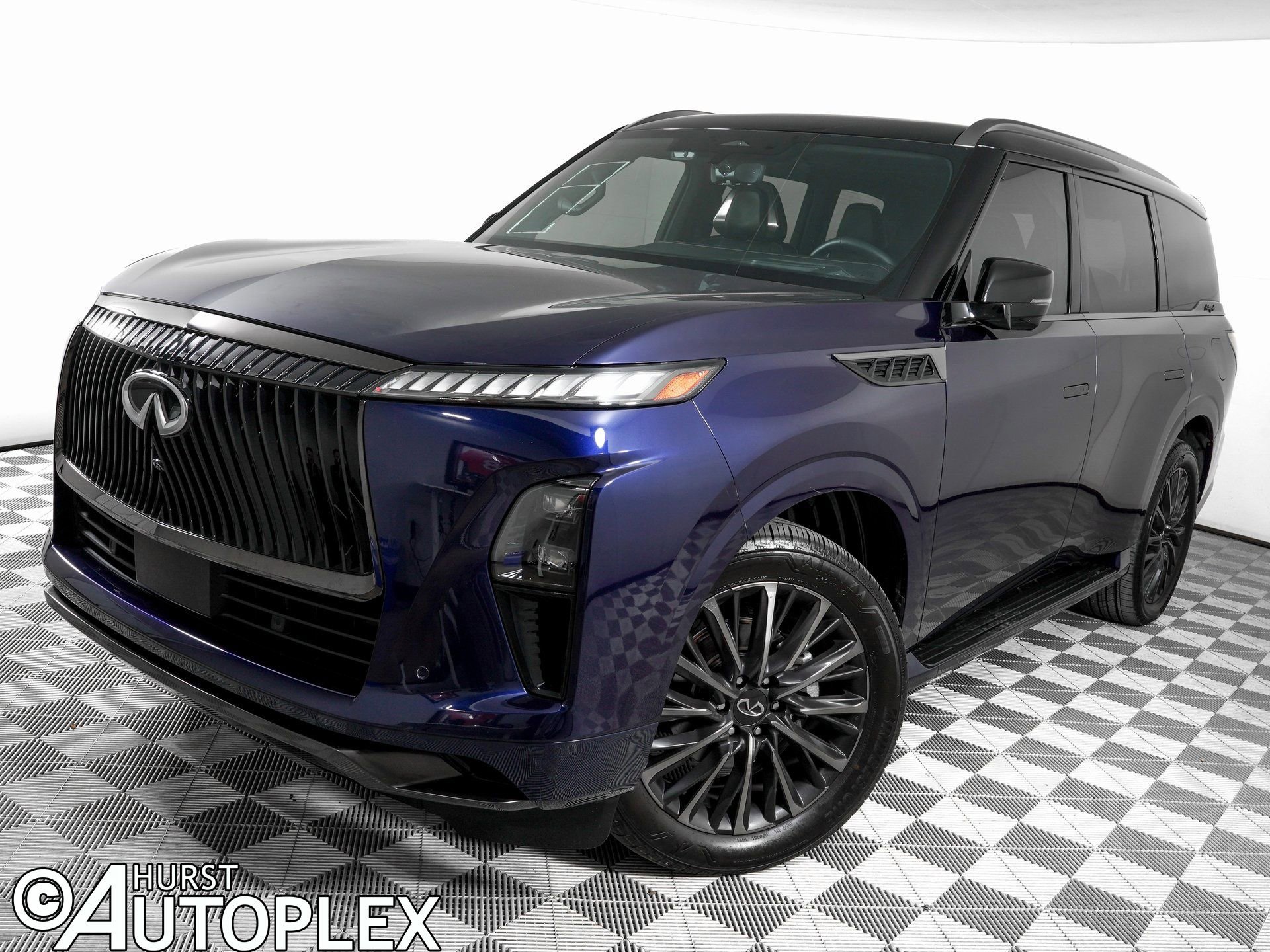 Used 2025 INFINITI QX80 Autograph AWD/4WD image 1