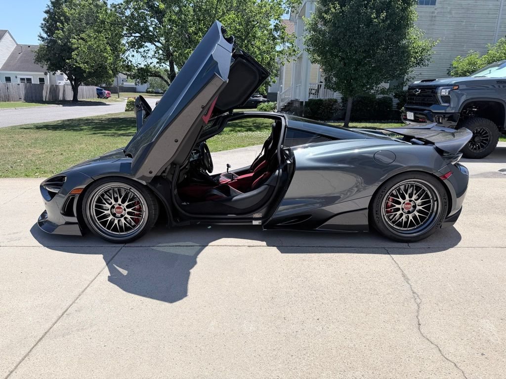 Used 2019 McLaren 720S Performance RWD image 37