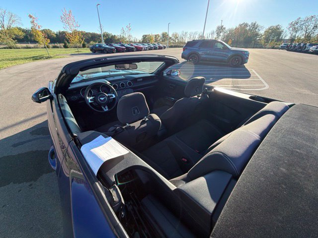 Used 2015 Ford Mustang Convertible w/ Equipment Group 051A RWD image 15