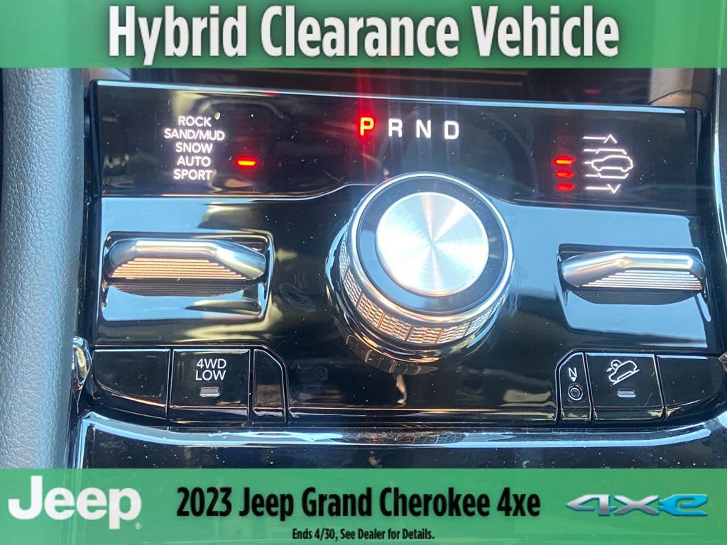 New 2023 Jeep Grand Cherokee Overland image 31