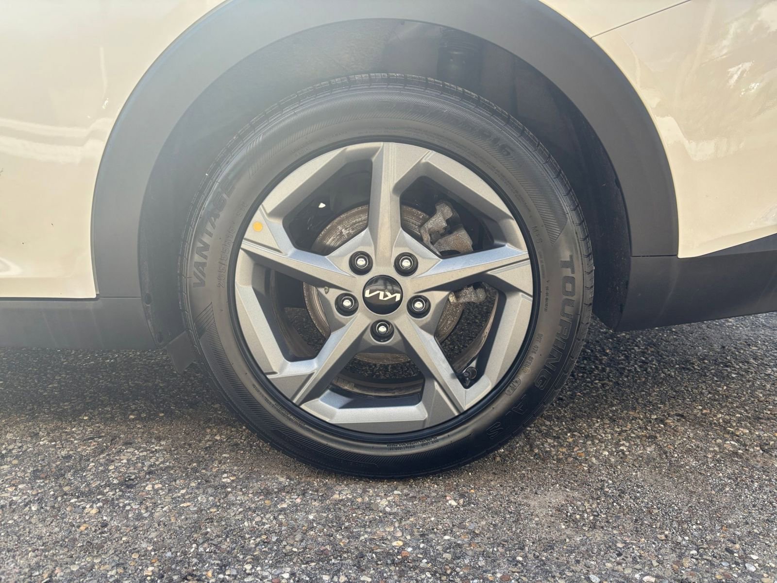 Used 2025 Kia K4 FWD image 30