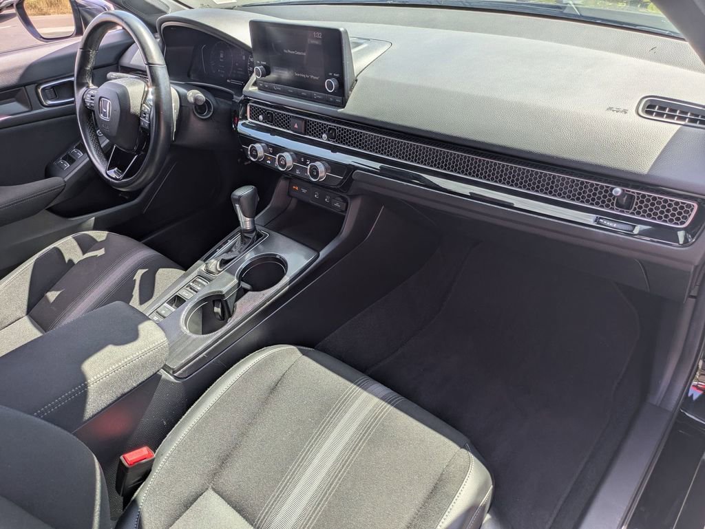 Used 2025 Honda Civic Sport image 28