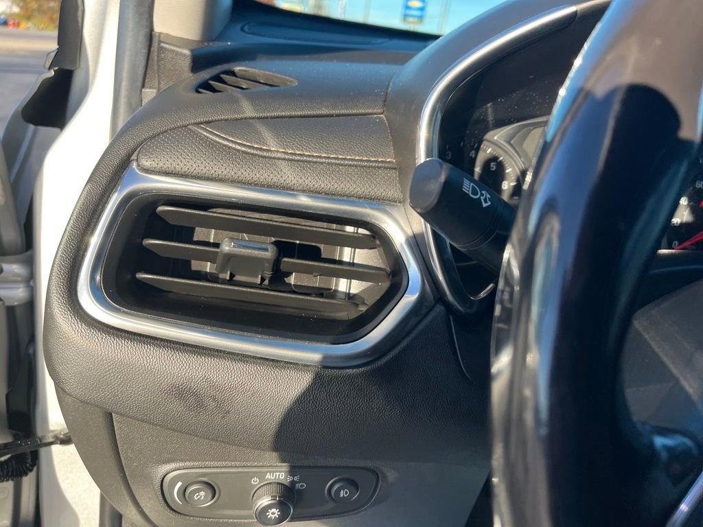 Used 2019 Chevrolet Equinox Premier image 13