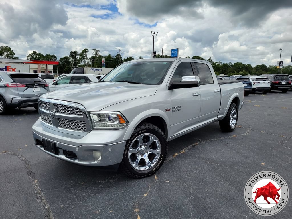 Used 2017 RAM 1500 Laramie w/ Convenience Group AWD/4WD image 2