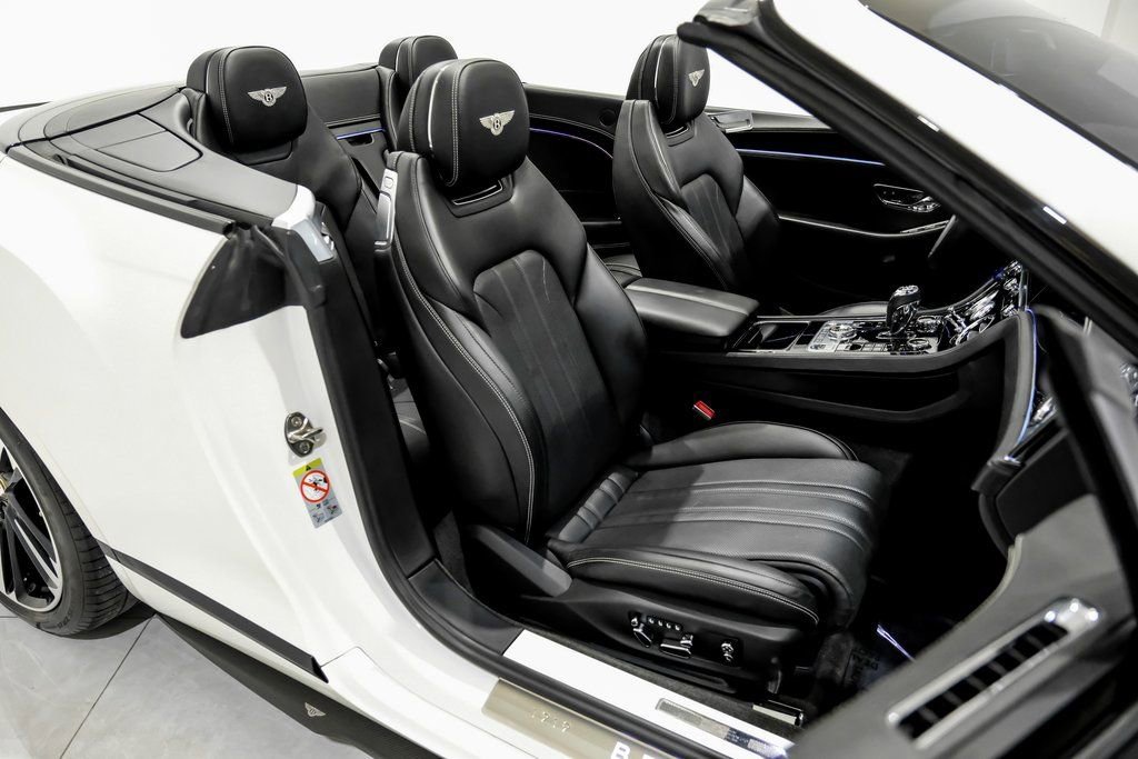 Used 2020 Bentley Continental GT image 39