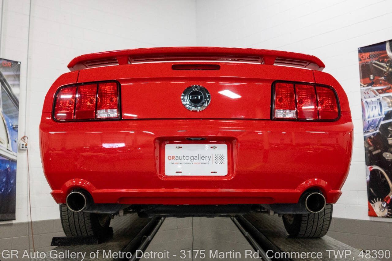 Used 2005 Ford Mustang GT Premium RWD image 21