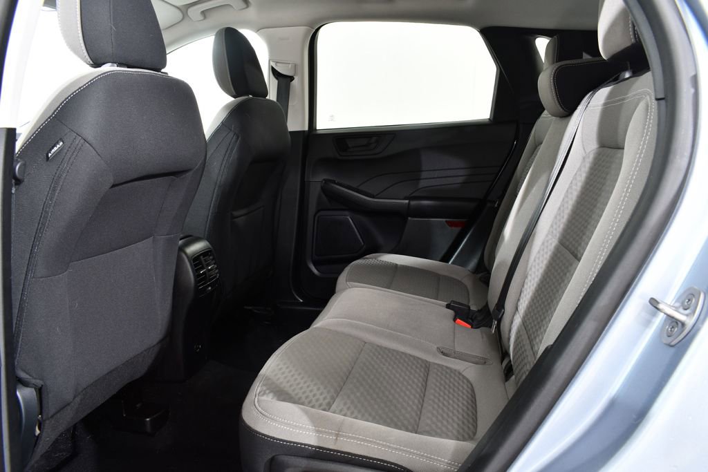 Used 2022 Ford Escape SE w/ Cold Weather Package image 16