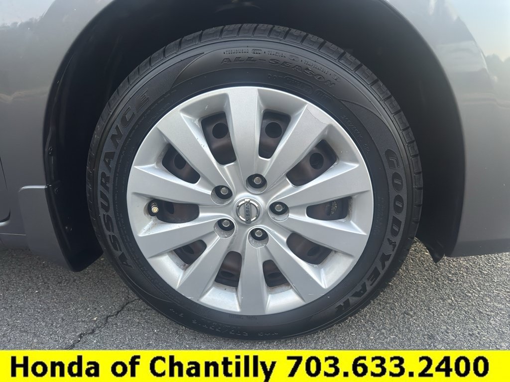 Used 2015 Nissan Sentra S FWD image 31