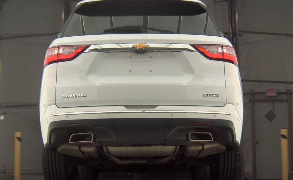 Used 2018 Chevrolet Traverse Premier FWD image 7