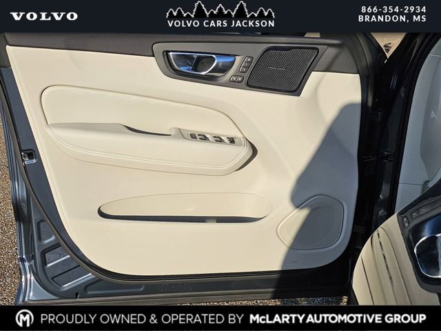 New 2026 Volvo XC60 B5 Ultra w/ Protection Package Premier image 15