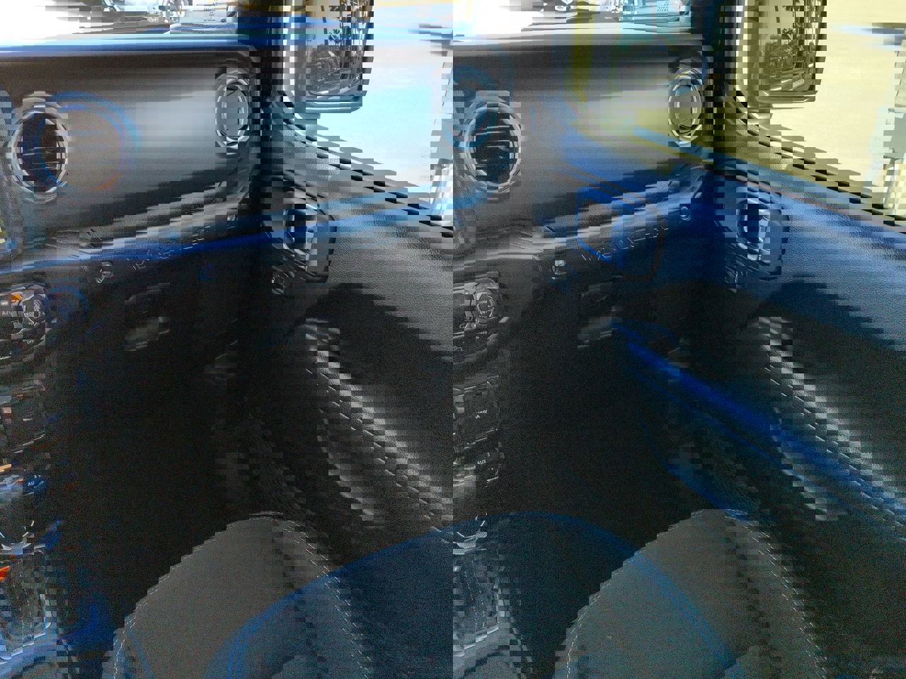 Used 2022 Jeep Wrangler Unlimited Rubicon 4xe w/ Cold Weather Group image 16