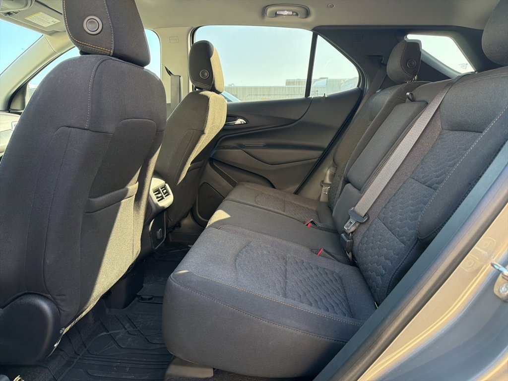 Used 2018 Chevrolet Equinox LT image 14