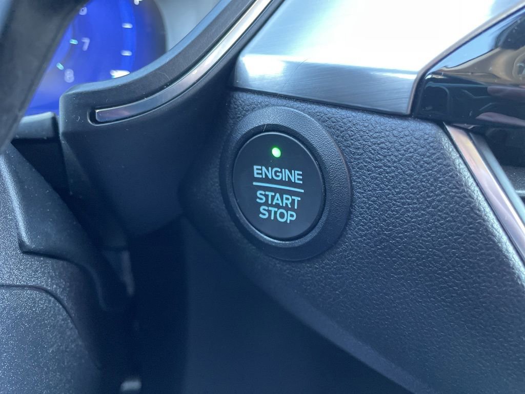 Used 2022 Ford Escape Titanium image 21