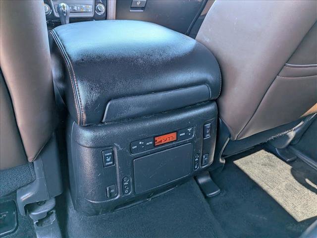 Used 2020 Nissan Armada Platinum w/ Platinum Reserve Package image 27