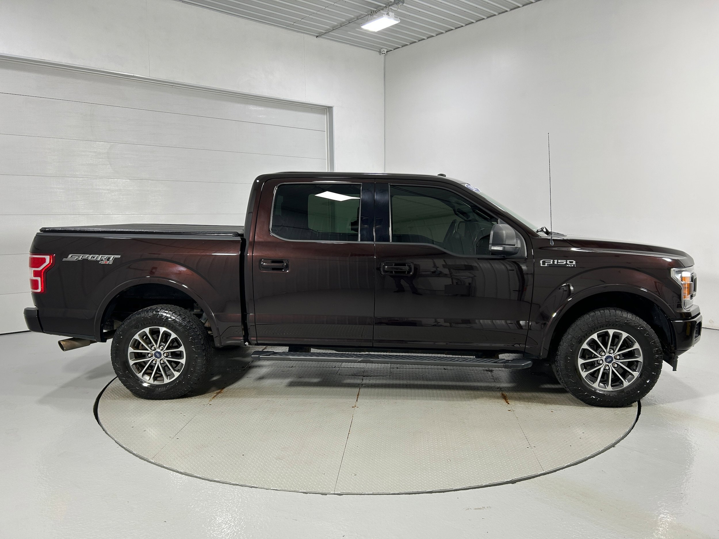Used 2018 Ford F150 XLT w/ Equipment Group 302A Luxury AWD/4WD image 34