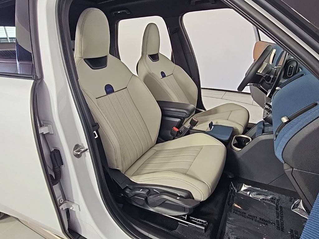 Certified 2025 MINI Cooper Countryman S image 19