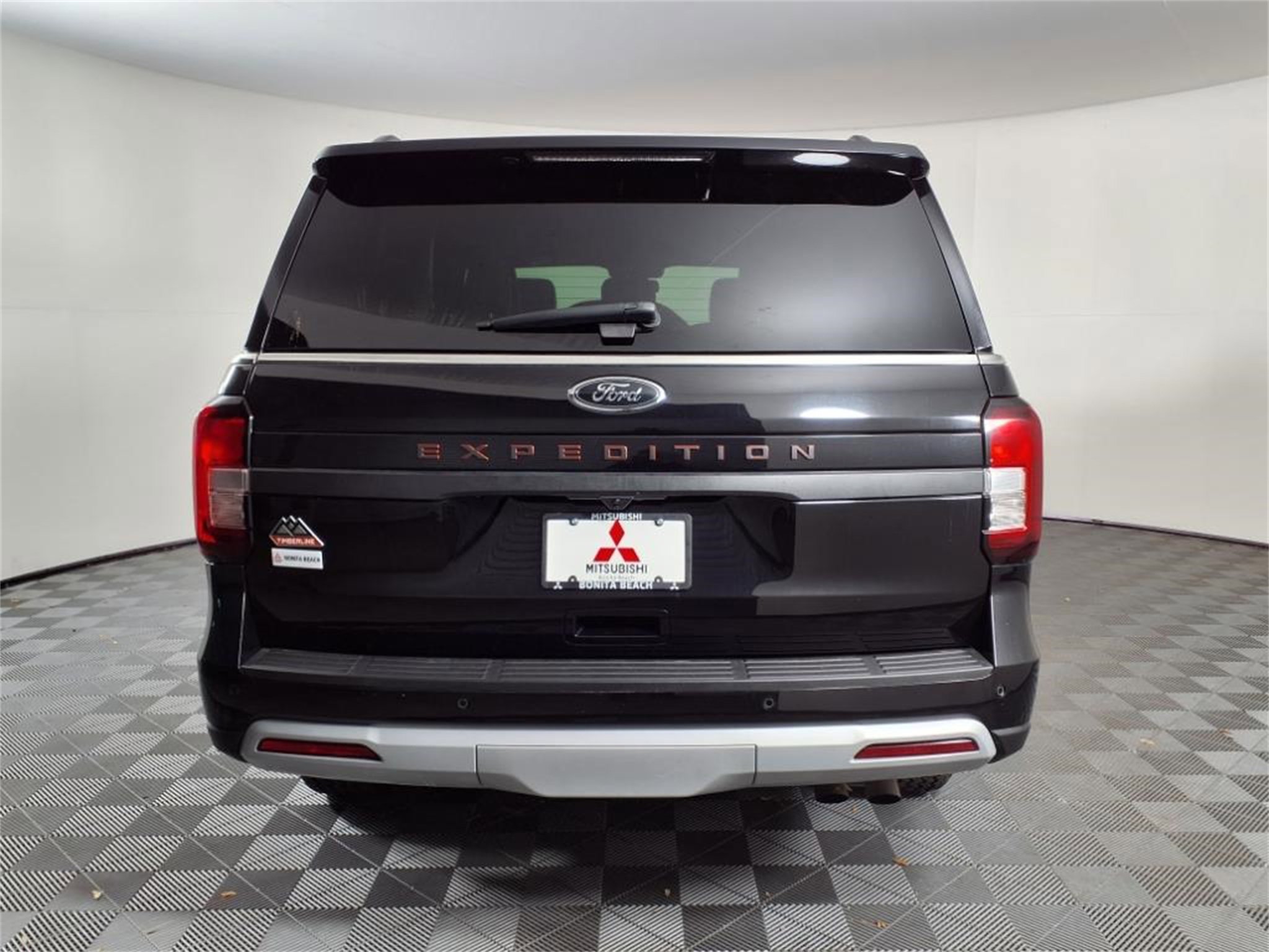 Used 2022 Ford Expedition Timberline image 6