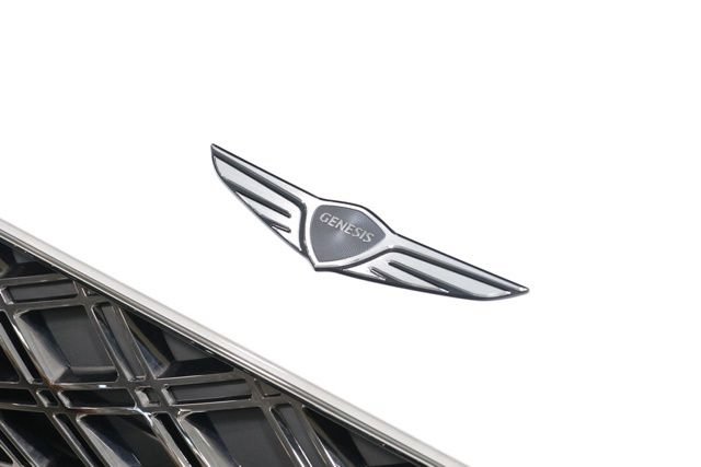 New 2026 Genesis GV70 2.5T AWD/4WD image 10