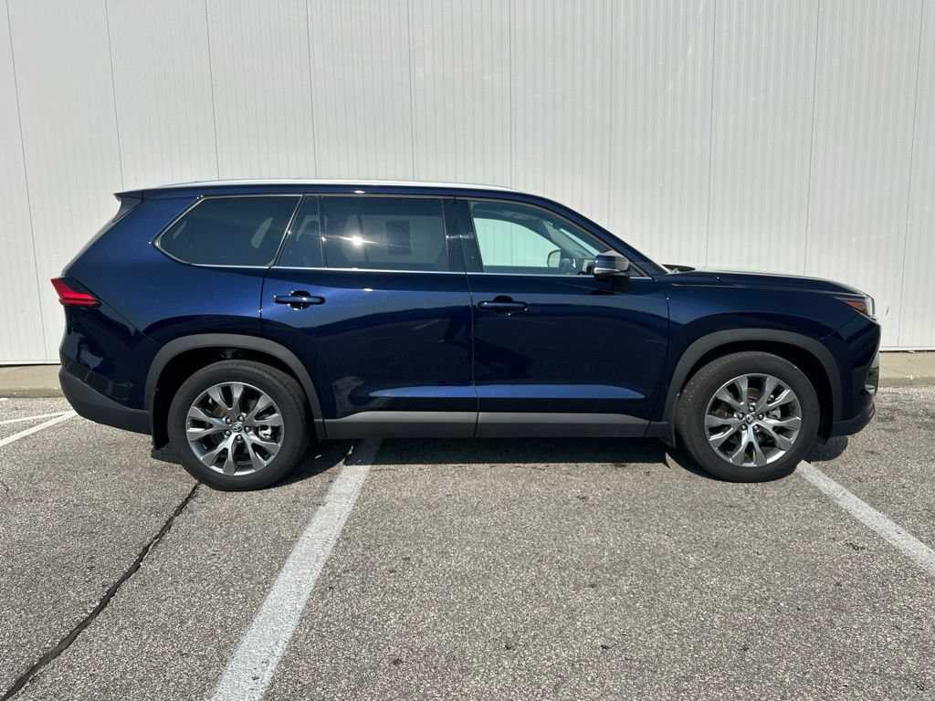 Used 2024 Toyota Grand Highlander AWD Hybrid image 9