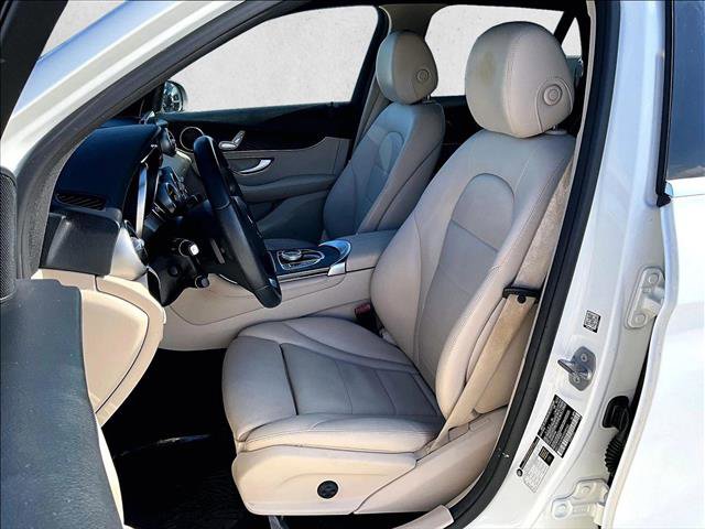 Used 2018 Mercedes-Benz GLC 300 image 27