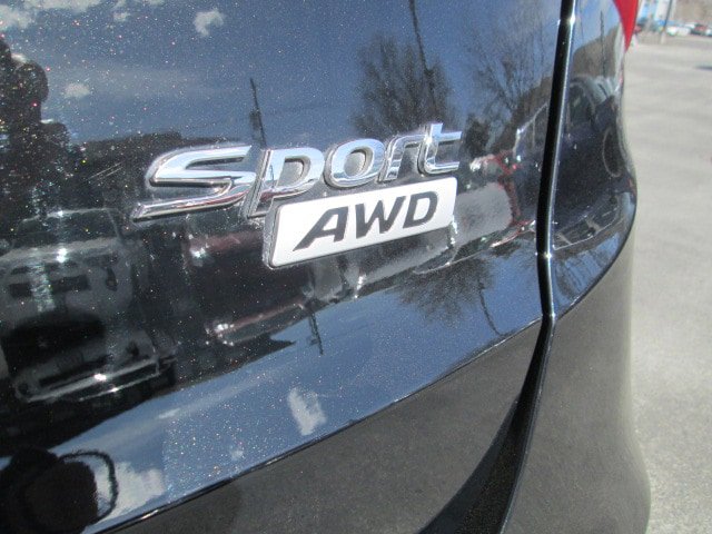 Used 2018 Hyundai Santa Fe Sport AWD/4WD image 7