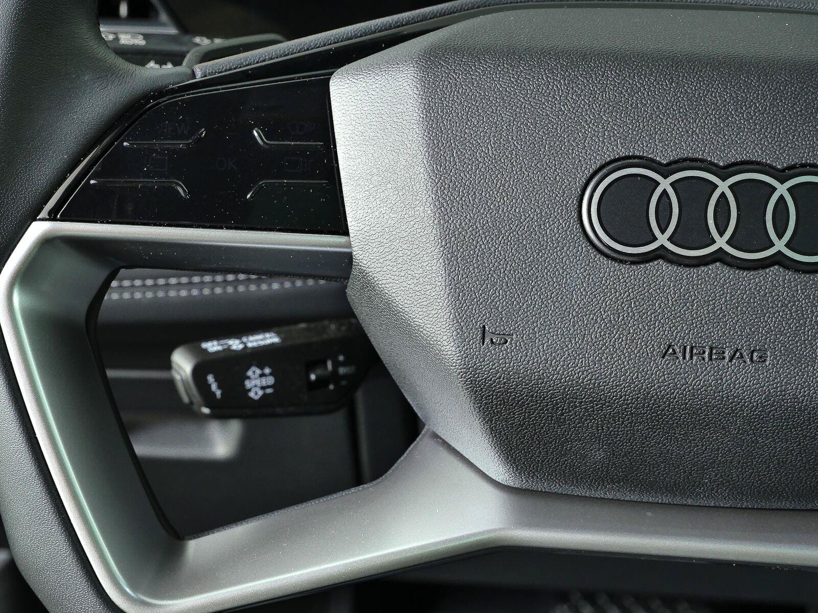 Used 2025 Audi Q6 e-tron Prestige w/ Black Warm Weather Package AWD/4WD image 11