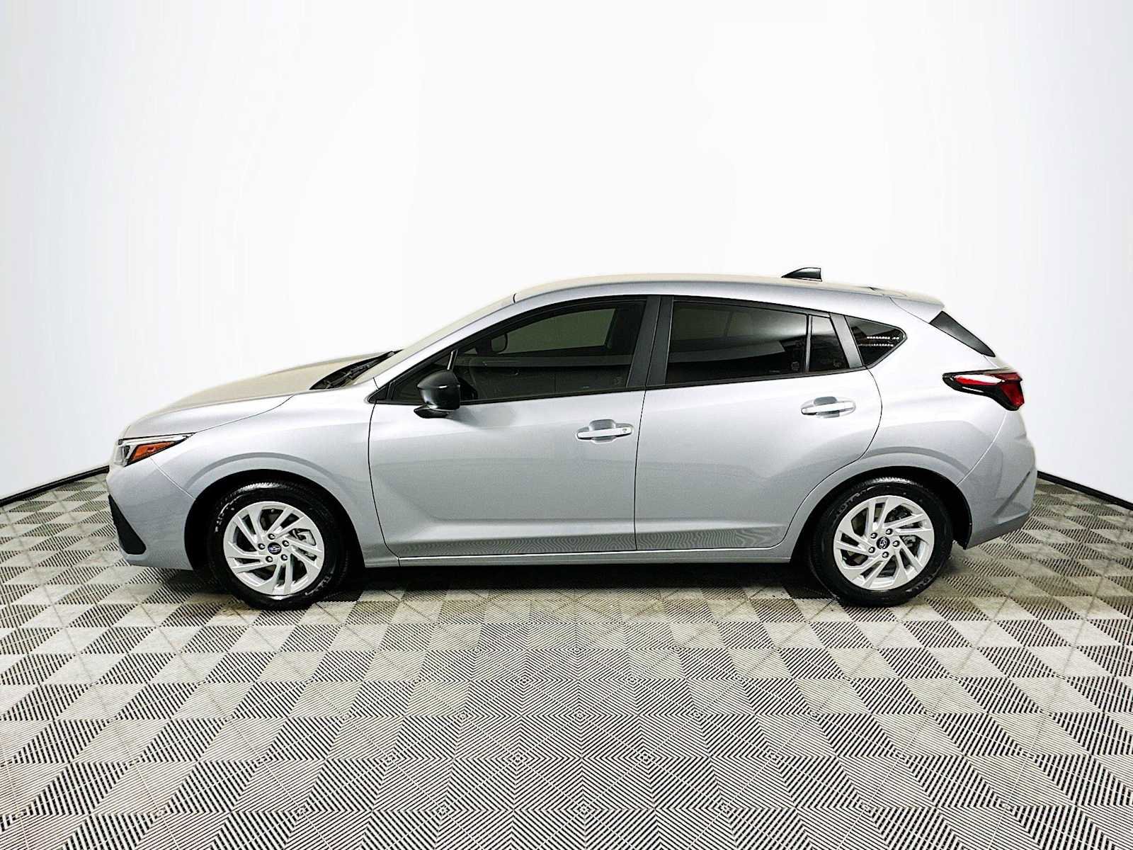 Certified 2025 Subaru Impreza 2.0i w/ Popular Package #1A image 4
