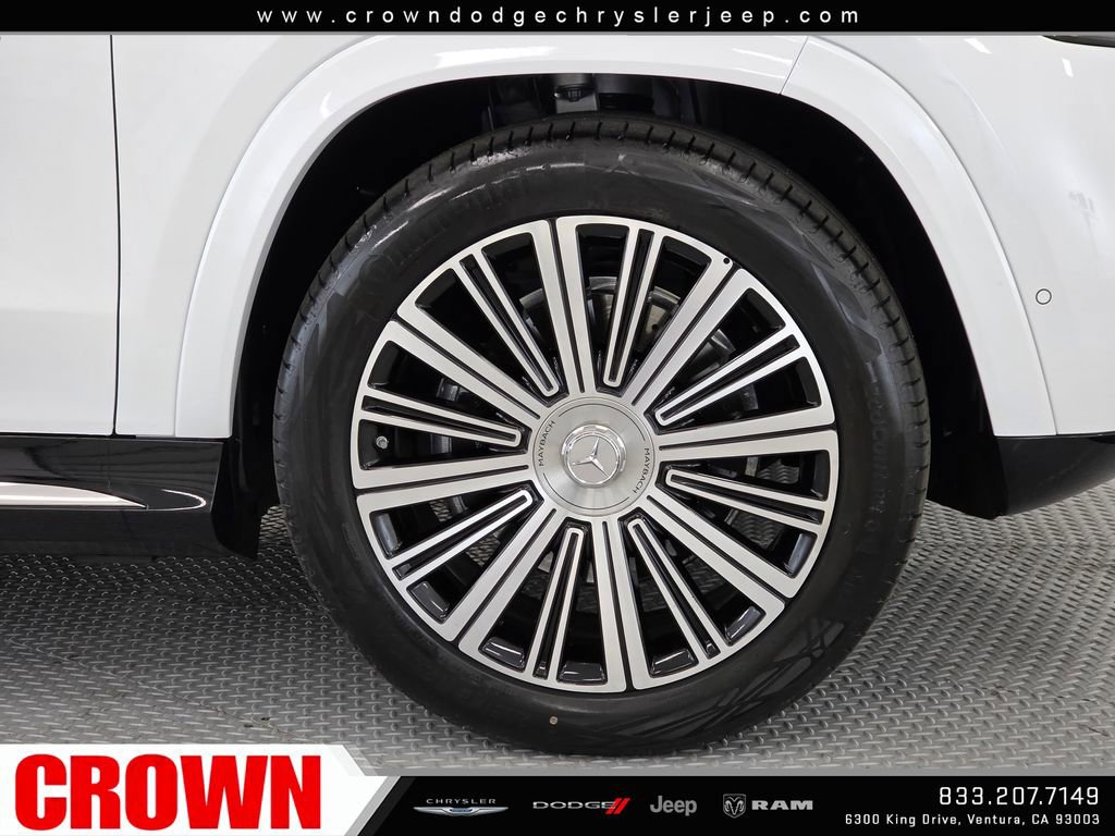 Used 2026 Mercedes-Benz Maybach GLS 600 4MATIC image 9