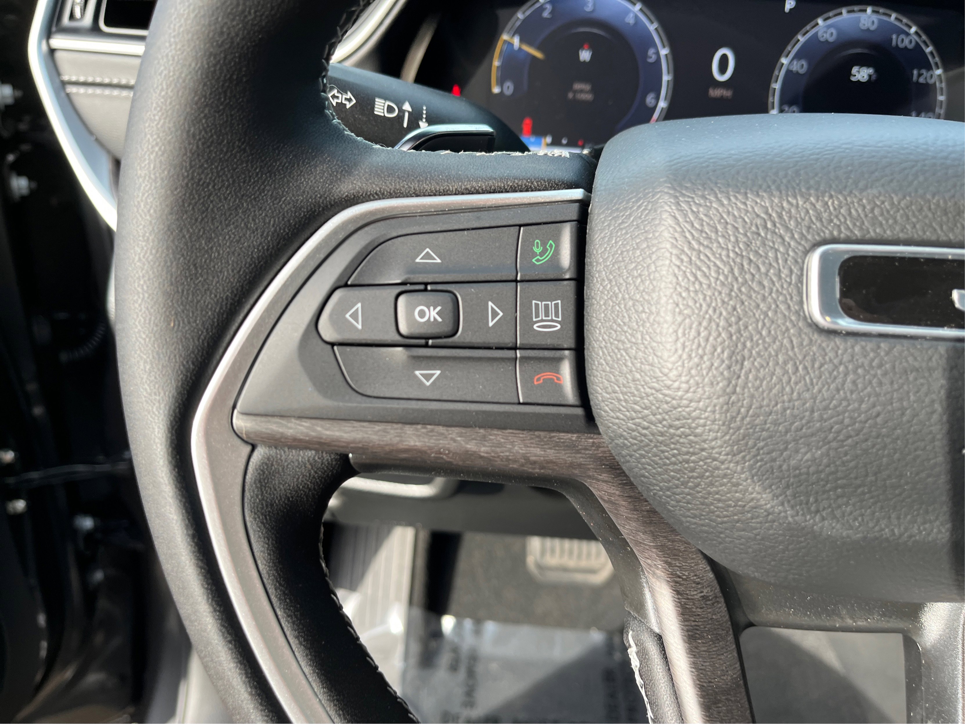 New 2025 Jeep Grand Cherokee Limited w/ Black Appearance Package image 52