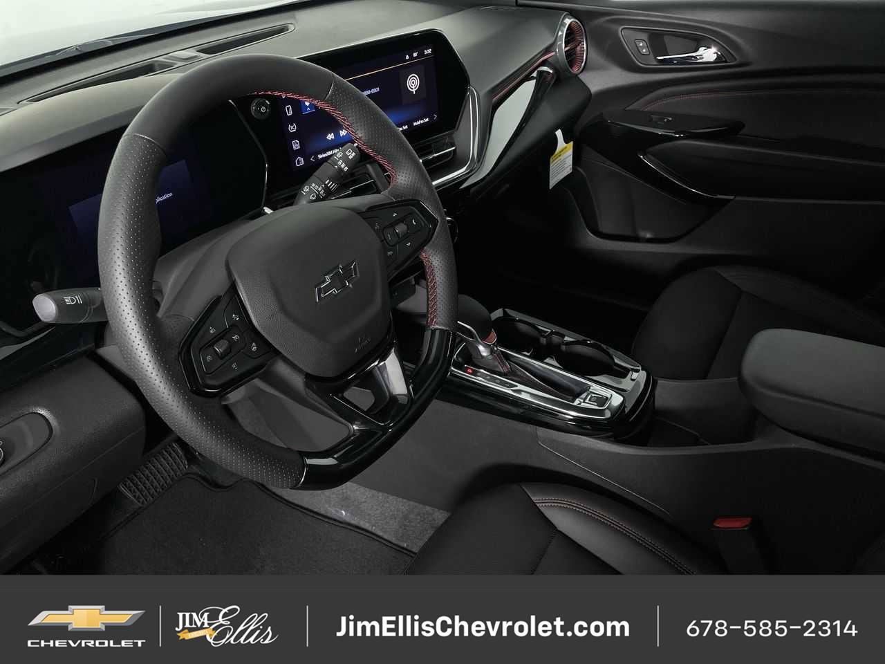 Certified 2025 Chevrolet Trax RS w/ Sunroof Package FWD image 20