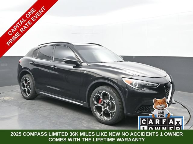 Used 2022 Alfa Romeo Stelvio Ti w/ Active Assist Plus Package AWD/4WD image 9