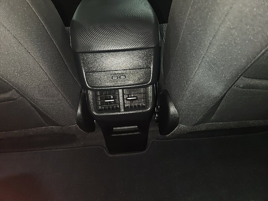 Used 2025 Chevrolet Equinox LT image 24