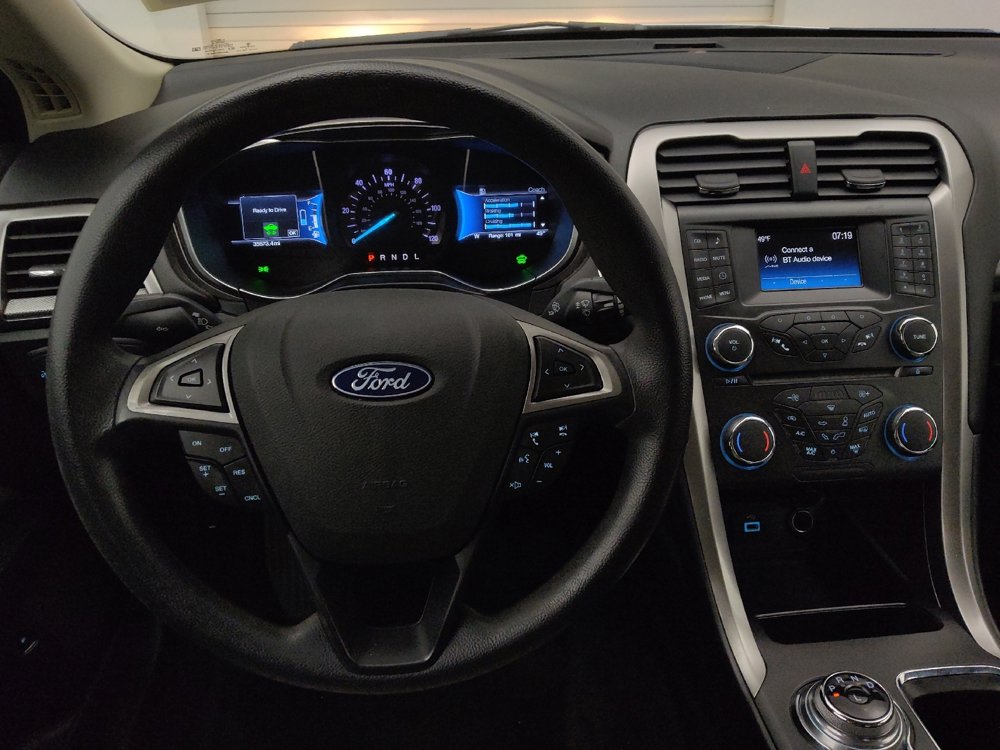 Used 2018 Ford Fusion S FWD image 22