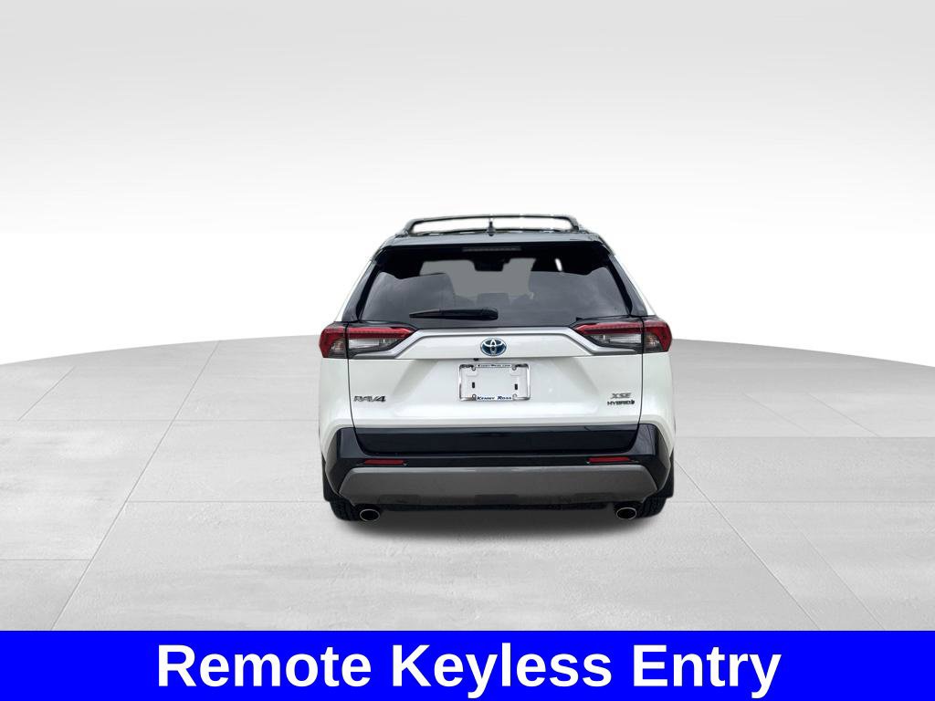 Used 2021 Toyota RAV4 XSE AWD/4WD image 8