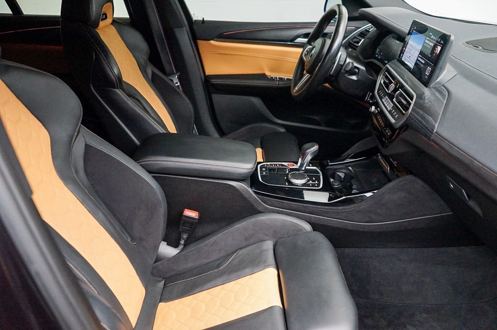 Used 2024 BMW X4 M w/ Competition Package AWD/4WD image 16