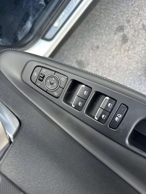 Used 2022 Hyundai Santa Fe Limited image 29