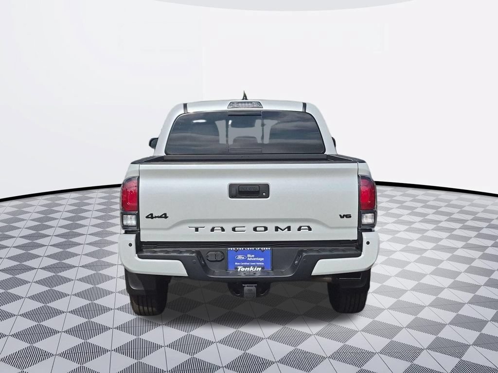 Used 2023 Toyota Tacoma Limited w/ Nightshade Package AWD/4WD image 4