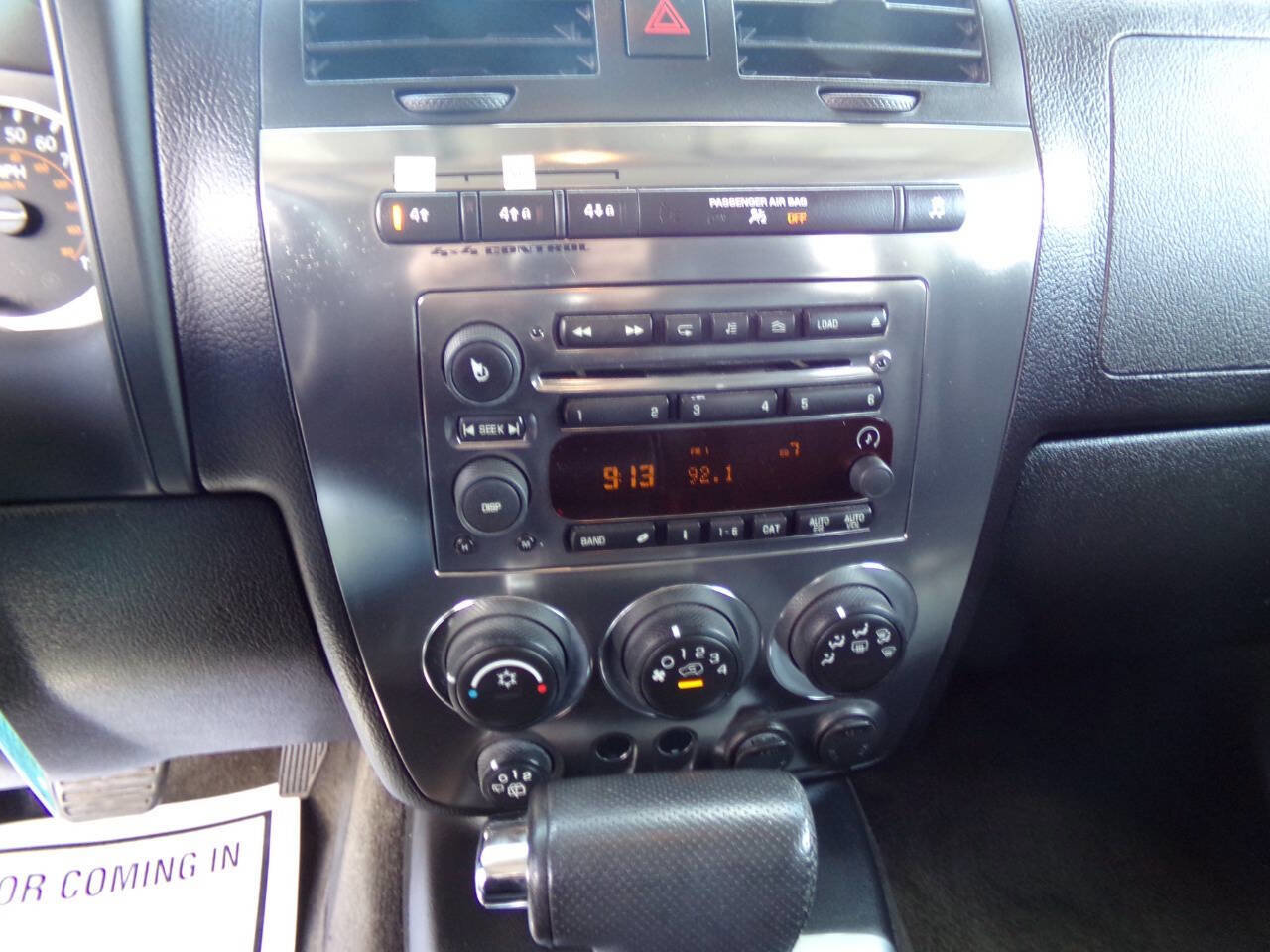 Used 2009 HUMMER H3 Luxury AWD/4WD image 36