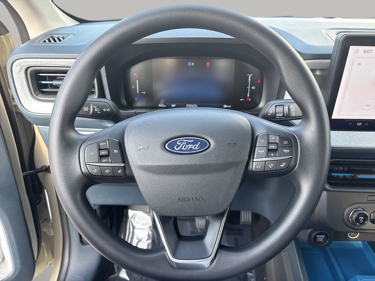 New 2025 Ford Maverick XLT image 30